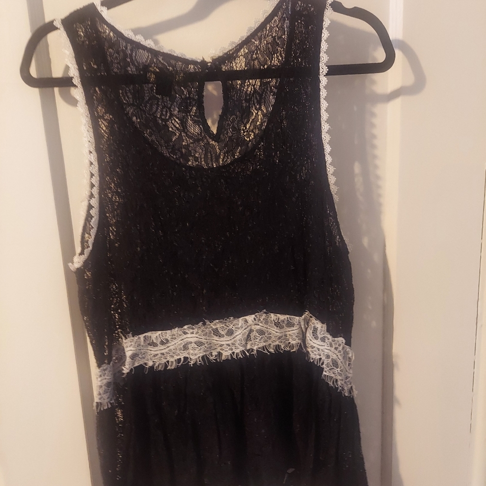 Lace Top - Picture 3 of 6